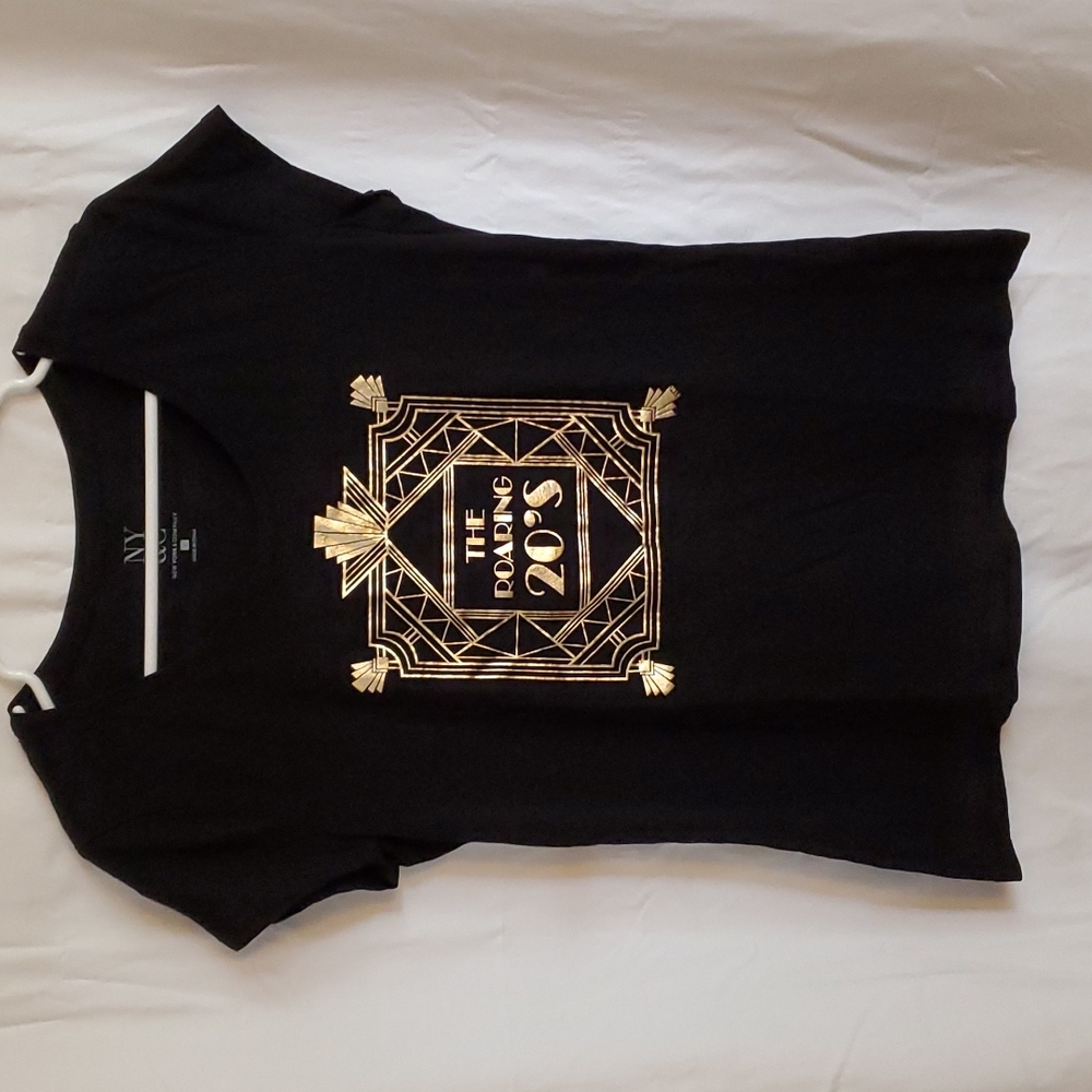 New York and Company T-shirt